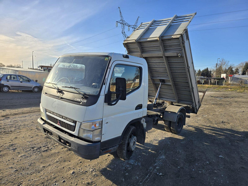 Mitsubishi Canter Fuso 3,0 d - 3 sided Tipper - Volquete furgoneta: foto 2 Mitsubishi Canter Fuso 3,0 d - 3 sided Tipper - Volquete furgoneta: foto 2