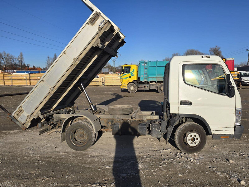 Mitsubishi Canter Fuso 3,0 d - 3 sided Tipper - Volquete furgoneta: foto 4 Mitsubishi Canter Fuso 3,0 d - 3 sided Tipper - Volquete furgoneta: foto 4