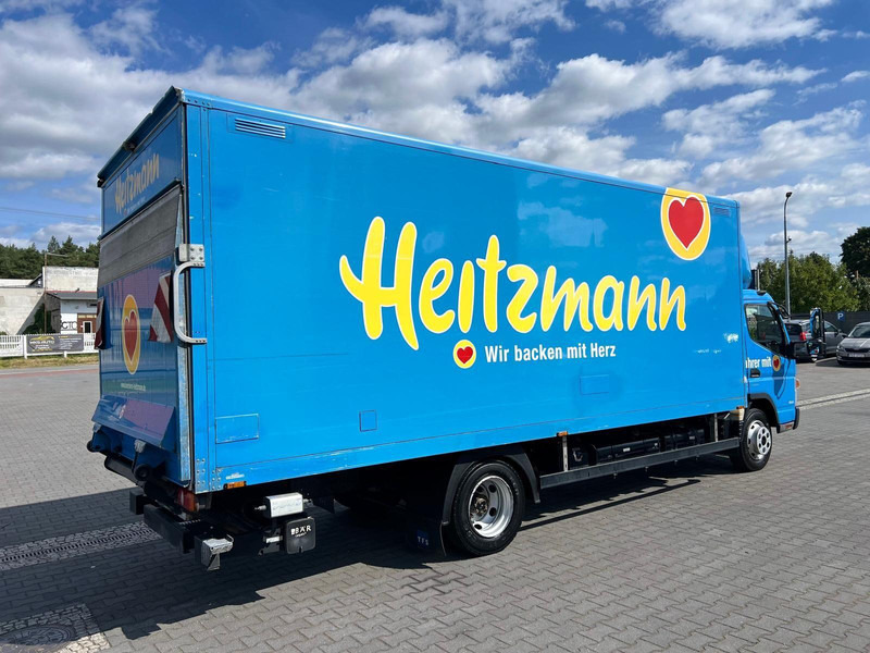 Mitsubishi Fuso Canter 7C18 BOX LIFT CONTAINER 1.HAND - Camión caja cerrada: foto 4 Mitsubishi Fuso Canter 7C18 BOX LIFT CONTAINER 1.HAND - Camión caja cerrada: foto 4