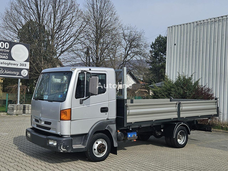 Nissan Atleon 35.110 3 way tipper - Volquete furgoneta: foto 1 Nissan Atleon 35.110 3 way tipper - Volquete furgoneta: foto 1