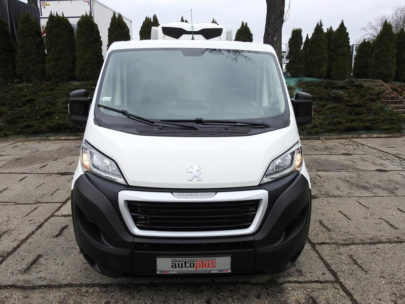 Peugeot BOXER FURGON CHŁODNIA -5*C DWIE KOMORY TEMPOMAT KLIMATYZACJA - Furgoneta frigorifica: foto 5 Peugeot BOXER FURGON CHŁODNIA -5*C DWIE KOMORY TEMPOMAT KLIMATYZACJA - Furgoneta frigorifica: foto 5