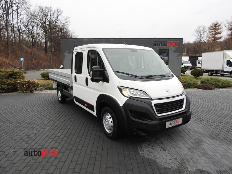 Peugeot BOXER SKRZYNIA PODWÓJNA KABINA DOKA 7 MIEJSC TEMPOMAT KLIMATYZAC - Caja abierta furgoneta, Furgoneta combi: foto 1 Peugeot BOXER SKRZYNIA PODWÓJNA KABINA DOKA 7 MIEJSC TEMPOMAT KLIMATYZAC - Caja abierta furgoneta, Furgoneta combi: foto 1