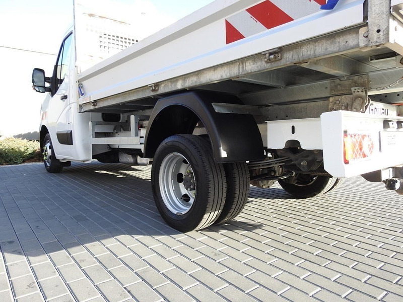 Volquete furgoneta Renault MASTER WYWROTKA TEMPOMAT KLIMATYZACJA LEDY BLIŹNIACZE KOŁA 130K: foto 15 Volquete furgoneta Renault MASTER WYWROTKA TEMPOMAT KLIMATYZACJA LEDY BLIŹNIACZE KOŁA 130K: foto 15