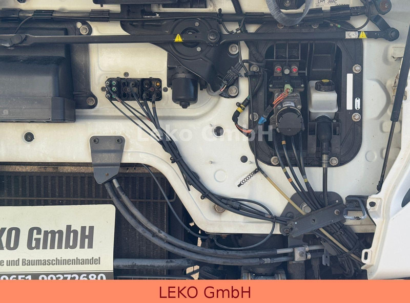 Camión frigorífico Renault Premium 310.26: foto 15