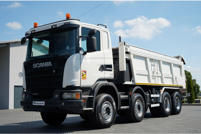 Scania G 410 / 8X4 / ZABUDOWA SAMOWYŁADOWCZA DO ASFALTU / 2X HYDROKLAPA - Pavimentadora de asfalto: foto 1 Scania G 410 / 8X4 / ZABUDOWA SAMOWYŁADOWCZA DO ASFALTU / 2X HYDROKLAPA - Pavimentadora de asfalto: foto 1