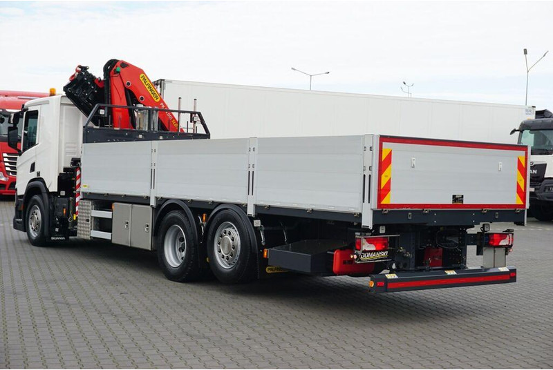 Scania P 410 / 6 X 2 / SKRZYNIOWY + HDS / PALFINGER PK 24 001 / OŚ SKRĘ - Camión caja abierta, Camión grúa: foto 5 Scania P 410 / 6 X 2 / SKRZYNIOWY + HDS / PALFINGER PK 24 001 / OŚ SKRĘ - Camión caja abierta, Camión grúa: foto 5