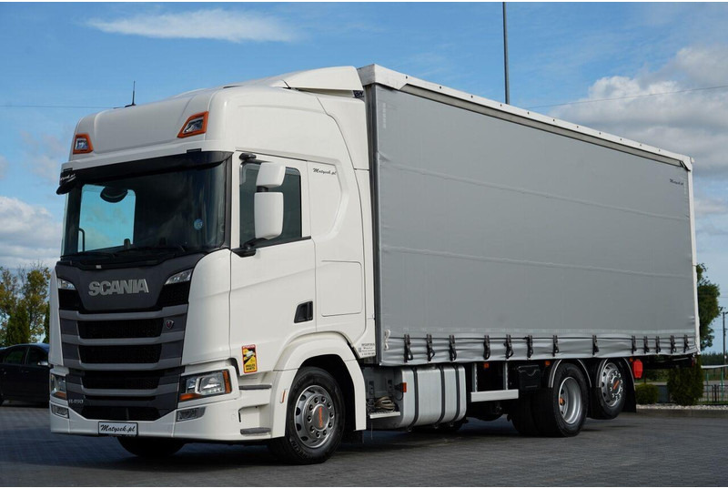 Scania R 450 / MEGA / 6x2 / FIRANKA - 8,2 m / SOLÓWKA / OŚ PODNOSZONA / - Camión lona: foto 1 Scania R 450 / MEGA / 6x2 / FIRANKA - 8,2 m / SOLÓWKA / OŚ PODNOSZONA / - Camión lona: foto 1