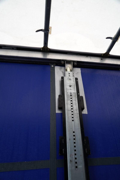 Semirremolque lona Schmitz Cargobull FIRANKA / STANDARD / 2 OSIE PODNOSZONE: foto 20 Semirremolque lona Schmitz Cargobull FIRANKA / STANDARD / 2 OSIE PODNOSZONE: foto 20