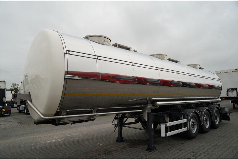 Schmitz Cargobull SOMMER  / CYSTERNA SPOŻYWCZA  / 3 KOMORY / 30 000 L / OŚ PODNOSZ - Semirremolque cisterna: foto 4 Schmitz Cargobull SOMMER  / CYSTERNA SPOŻYWCZA  / 3 KOMORY / 30 000 L / OŚ PODNOSZ - Semirremolque cisterna: foto 4