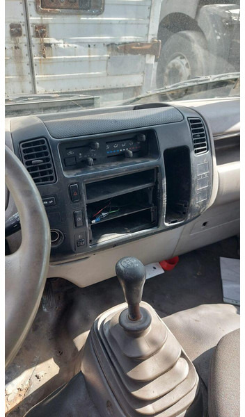 Toyota Dyna 150 3,0 D - Koffer - Furgoneta caja cerrada: foto 5 Toyota Dyna 150 3,0 D - Koffer - Furgoneta caja cerrada: foto 5