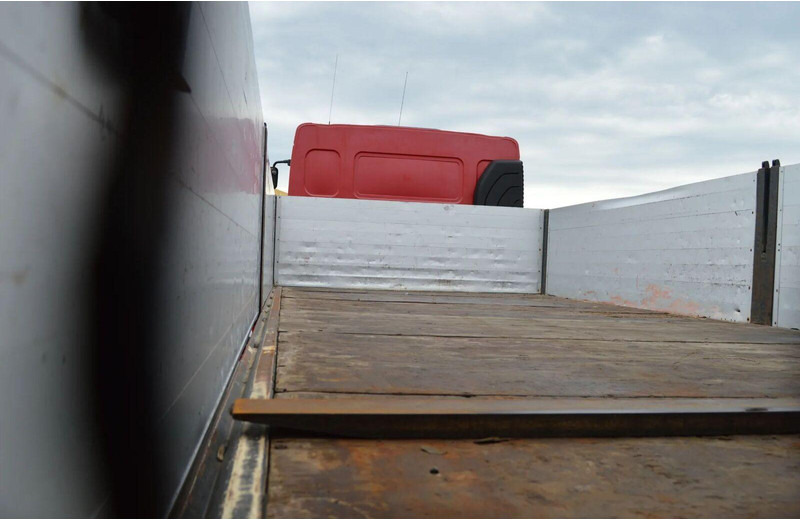 Camión caja abierta, Camión grúa Volvo FE 18.320 FLATBED CRANE: foto 7 Camión caja abierta, Camión grúa Volvo FE 18.320 FLATBED CRANE: foto 7