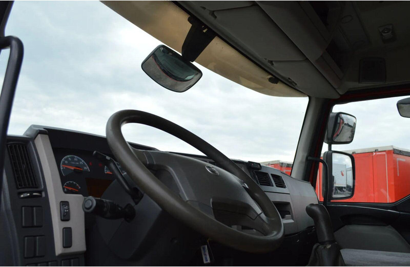 Camión caja abierta, Camión grúa Volvo FE 18.320 FLATBED CRANE: foto 9 Camión caja abierta, Camión grúa Volvo FE 18.320 FLATBED CRANE: foto 9