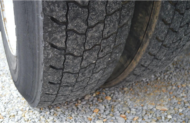 Camión caja abierta, Camión grúa Volvo FE 18.320 FLATBED CRANE: foto 6 Camión caja abierta, Camión grúa Volvo FE 18.320 FLATBED CRANE: foto 6