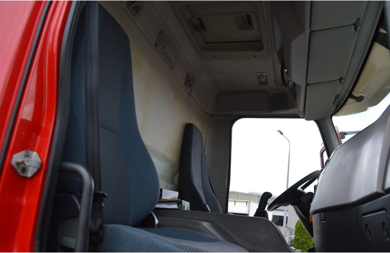 Camión caja abierta, Camión grúa Volvo FE 18.320 FLATBED CRANE: foto 11 Camión caja abierta, Camión grúa Volvo FE 18.320 FLATBED CRANE: foto 11