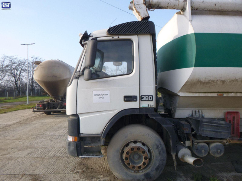 Volvo FM 12.380. - Camión cisterna: foto 2 Volvo FM 12.380. - Camión cisterna: foto 2