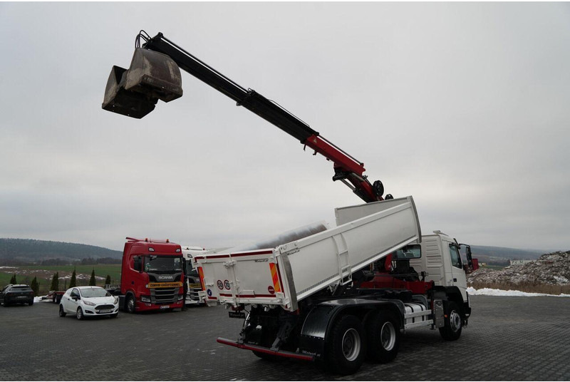Volvo FMX 380 / 6x4 / WYWROTKA + HDS HMF 1820 K2 / HYDROBURTA / STEROW - Camión volquete, Camión grúa: foto 4 Volvo FMX 380 / 6x4 / WYWROTKA + HDS HMF 1820 K2 / HYDROBURTA / STEROW - Camión volquete, Camión grúa: foto 4