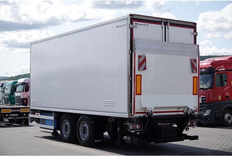 Wielton PRZYCZEPA CHŁODNIA / IGLOOCAR / THERMO KING - FRIGOBLOCK / WINDA - Remolque frigorífico: foto 4 Wielton PRZYCZEPA CHŁODNIA / IGLOOCAR / THERMO KING - FRIGOBLOCK / WINDA - Remolque frigorífico: foto 4
