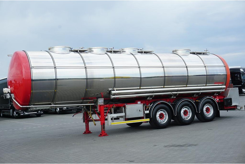 Wielton SOMMER / CYSTERNA SPOZYWCZA / 28 374 LITRÓW / 4 KOMOROWA / WEBAS - Semirremolque cisterna: foto 3 Wielton SOMMER / CYSTERNA SPOZYWCZA / 28 374 LITRÓW / 4 KOMOROWA / WEBAS - Semirremolque cisterna: foto 3