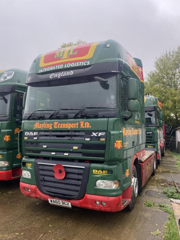 Cabeza tractora DAF XF Euro 5 105-460 4x2 Super Space Cab 4x2 XF Super Space cab Auto: foto 1