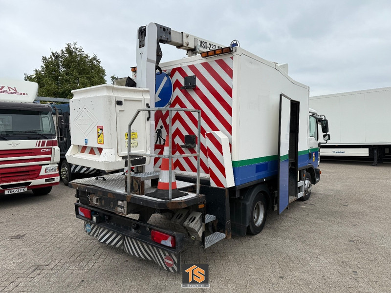 MAN TGL 12.210 EURO 5 - MANUAL - VERSALIFT VST-237-NF HEIGHT 14 M - BELGIUM TRUCK - TOP! - Camión, Camión grúa: foto 2 MAN TGL 12.210 EURO 5 - MANUAL - VERSALIFT VST-237-NF HEIGHT 14 M - BELGIUM TRUCK - TOP! - Camión, Camión grúa: foto 2