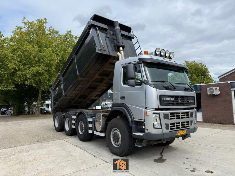 Terberg FM2000-T 8X8 - EURO 5 - AUTOMATIC - KIPPER/TIPPER - NL TRUCK - ISOLATED HARDOX - TOP! - Camión volquete: foto 3 Terberg FM2000-T 8X8 - EURO 5 - AUTOMATIC - KIPPER/TIPPER - NL TRUCK - ISOLATED HARDOX - TOP! - Camión volquete: foto 3