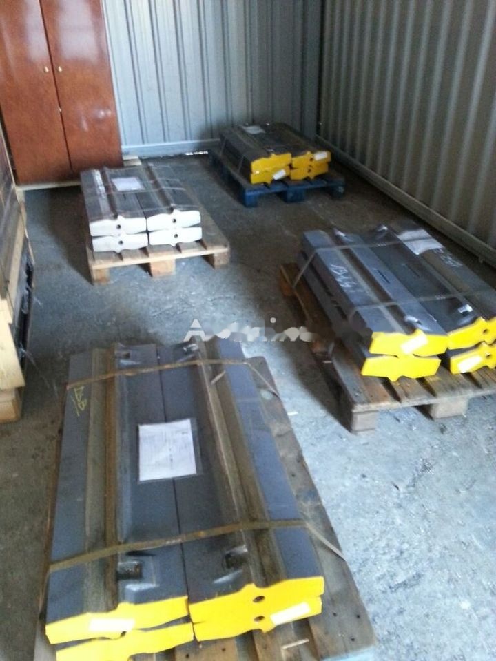 HARTL , NORDBERG for METSO udarne grede crusher - Oruga para Machacadora: foto 1 HARTL , NORDBERG for METSO udarne grede crusher - Oruga para Machacadora: foto 1