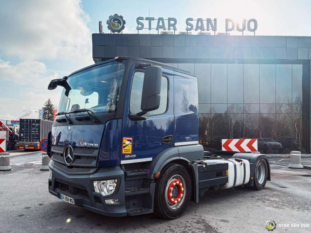 Mercedes-Benz ACTROS 1843 4x2 EURO 6 Hydraulic LOHR - Cabeza tractora: foto 1 Mercedes-Benz ACTROS 1843 4x2 EURO 6 Hydraulic LOHR - Cabeza tractora: foto 1