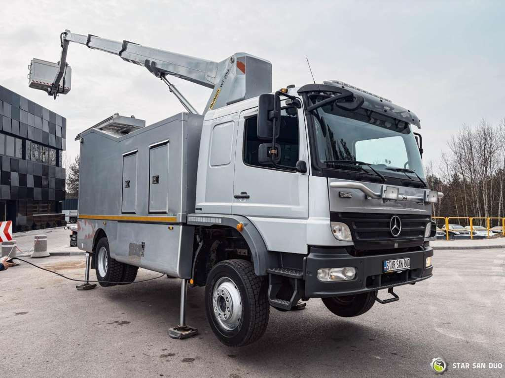 Mercedes-Benz 1529 4x4 Atego Lift Palfinger Wumag WT 230 - Camión con plataforma elevadora: foto 4 Mercedes-Benz 1529 4x4 Atego Lift Palfinger Wumag WT 230 - Camión con plataforma elevadora: foto 4