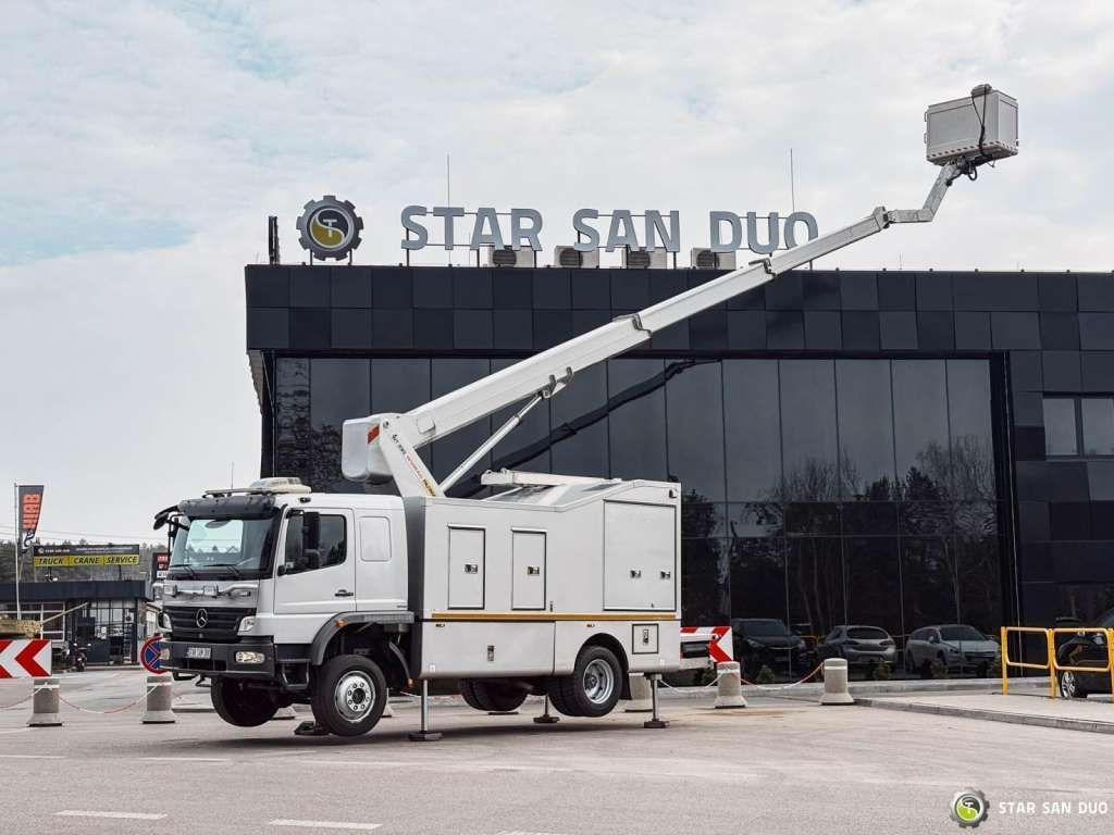 Mercedes-Benz 1529 4x4 Atego Lift Palfinger Wumag WT 230 - Camión con plataforma elevadora: foto 1 Mercedes-Benz 1529 4x4 Atego Lift Palfinger Wumag WT 230 - Camión con plataforma elevadora: foto 1