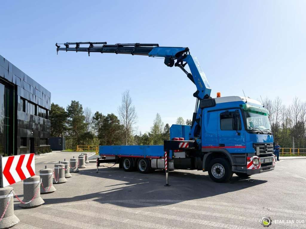 Mercedes-Benz  ACTROS 2646L 6x4 PALFINGER 36002 Euro 5 Winch - Camión grúa: foto 4 Mercedes-Benz  ACTROS 2646L 6x4 PALFINGER 36002 Euro 5 Winch - Camión grúa: foto 4