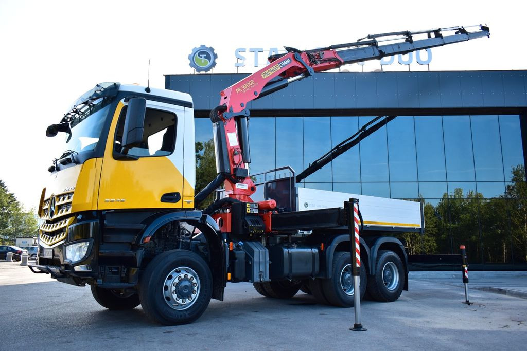 Mercedes-Benz AROCS 3345 6x6 PALFINGER PK 33002 EURO 6 KRAN - Camión grúa, Camión caja abierta: foto 2 Mercedes-Benz AROCS 3345 6x6 PALFINGER PK 33002 EURO 6 KRAN - Camión grúa, Camión caja abierta: foto 2