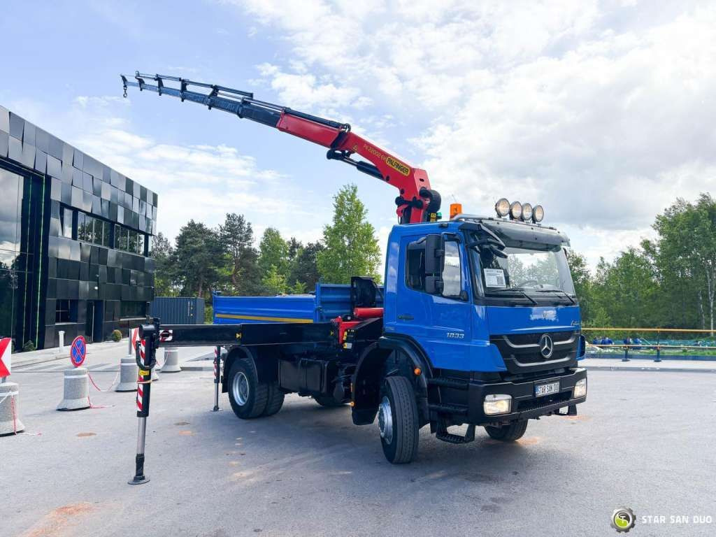 Mercedes-Benz AXOR 1833 4x4 Palfinger PK 22002 EH Crane Winch - Camión grúa: foto 2 Mercedes-Benz AXOR 1833 4x4 Palfinger PK 22002 EH Crane Winch - Camión grúa: foto 2