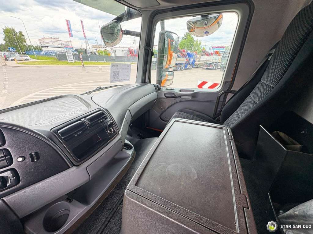 Leasing de  Mercedes-Benz  Actros 1841 AK 4x4 Hiab 288E-7 Crane Kipper Mercedes-Benz  Actros 1841 AK 4x4 Hiab 288E-7 Crane Kipper: foto 19