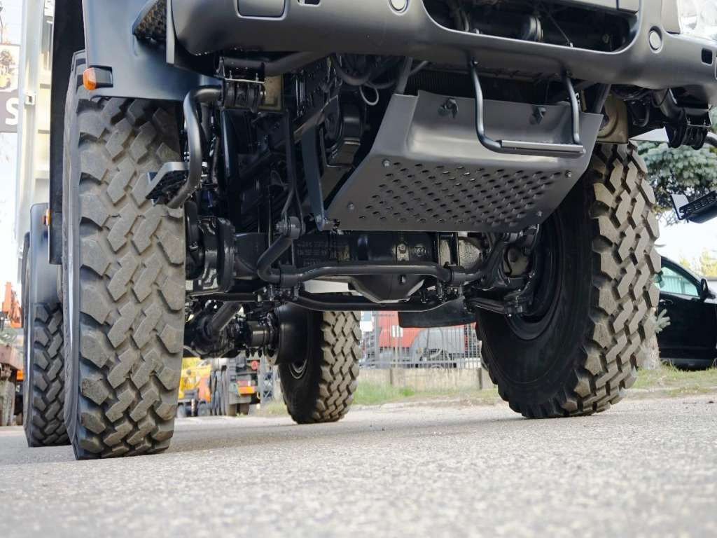 Leasing de  Mercedes-Benz  Actros 1841 AK 4x4 Hiab 288E-7 Crane Kipper Mercedes-Benz  Actros 1841 AK 4x4 Hiab 288E-7 Crane Kipper: foto 29