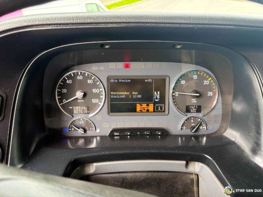 Leasing de  Mercedes-Benz  Actros 1841 AK 4x4 Hiab 288E-7 Crane Kipper Mercedes-Benz  Actros 1841 AK 4x4 Hiab 288E-7 Crane Kipper: foto 17