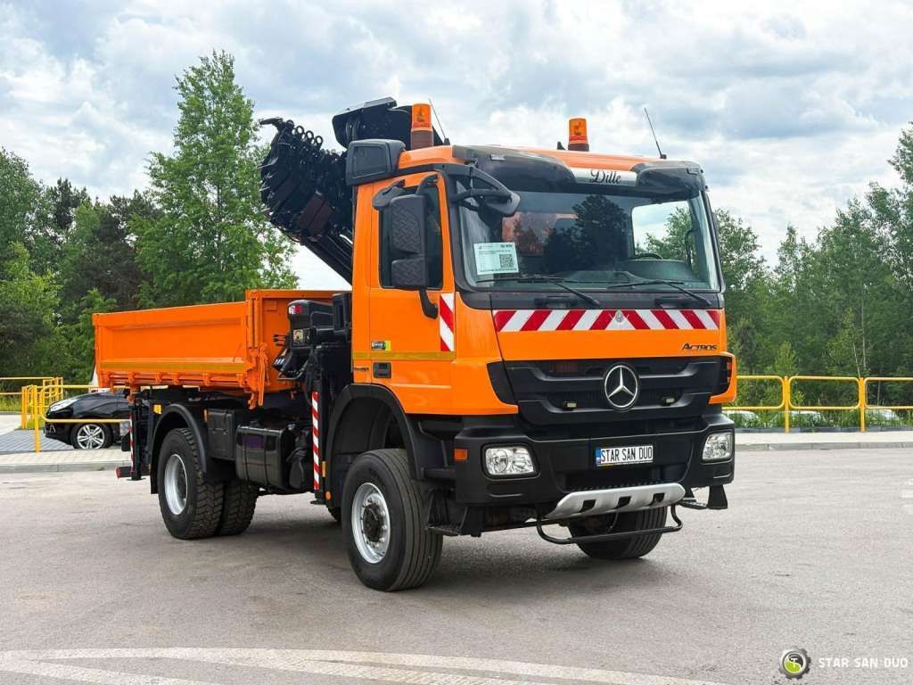 Leasing de  Mercedes-Benz  Actros 1841 AK 4x4 Hiab 288E-7 Crane Kipper Mercedes-Benz  Actros 1841 AK 4x4 Hiab 288E-7 Crane Kipper: foto 9