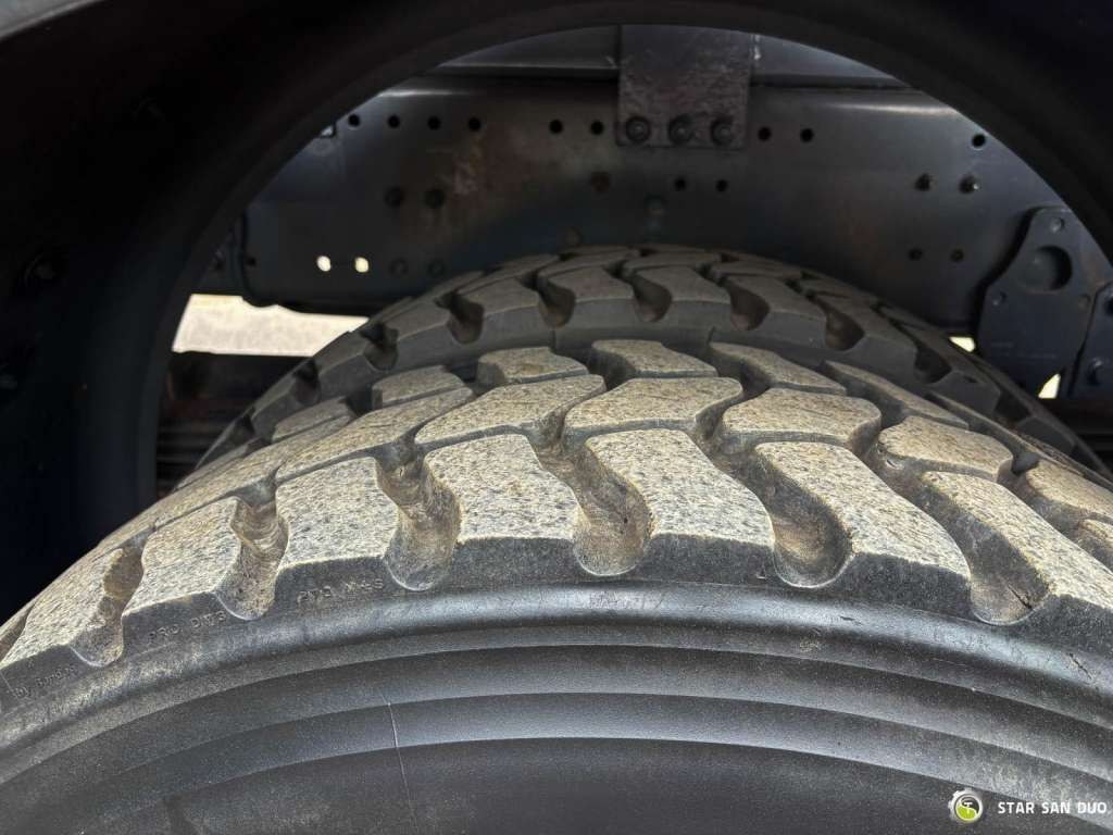 Leasing de  Mercedes-Benz  Actros 1841 AK 4x4 Hiab 288E-7 Crane Kipper Mercedes-Benz  Actros 1841 AK 4x4 Hiab 288E-7 Crane Kipper: foto 20