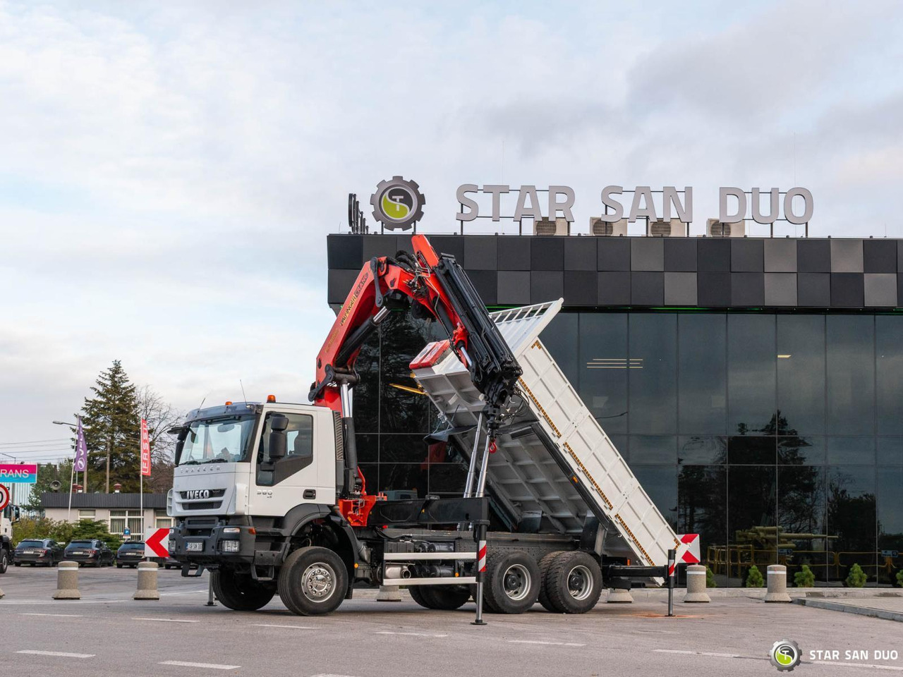 - Camión grúa: foto 1 - Camión grúa: foto 1