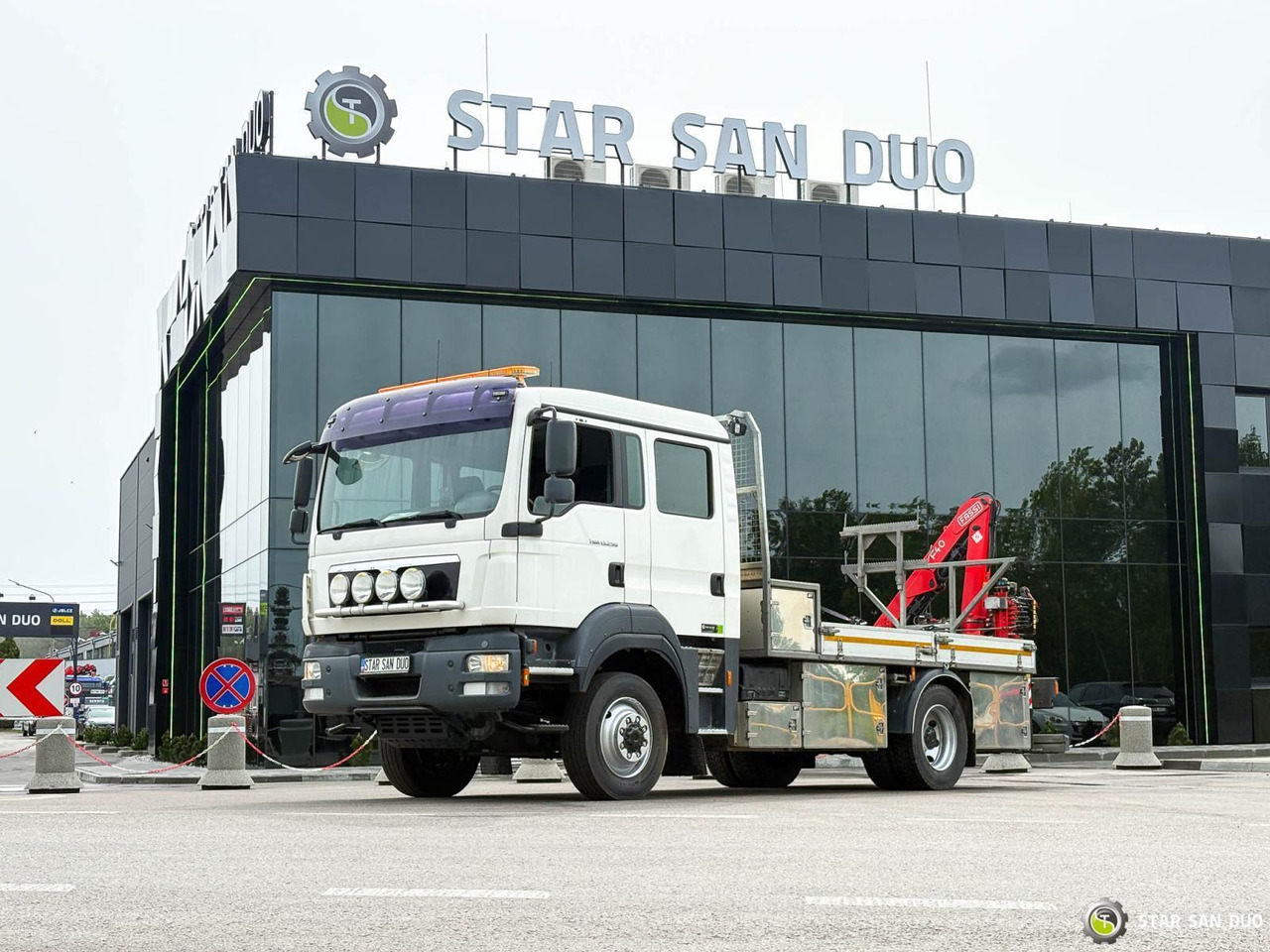 - Camión grúa: foto 2 - Camión grúa: foto 2