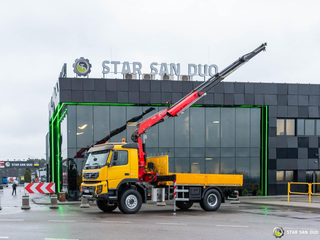 - Camión grúa: foto 4 - Camión grúa: foto 4