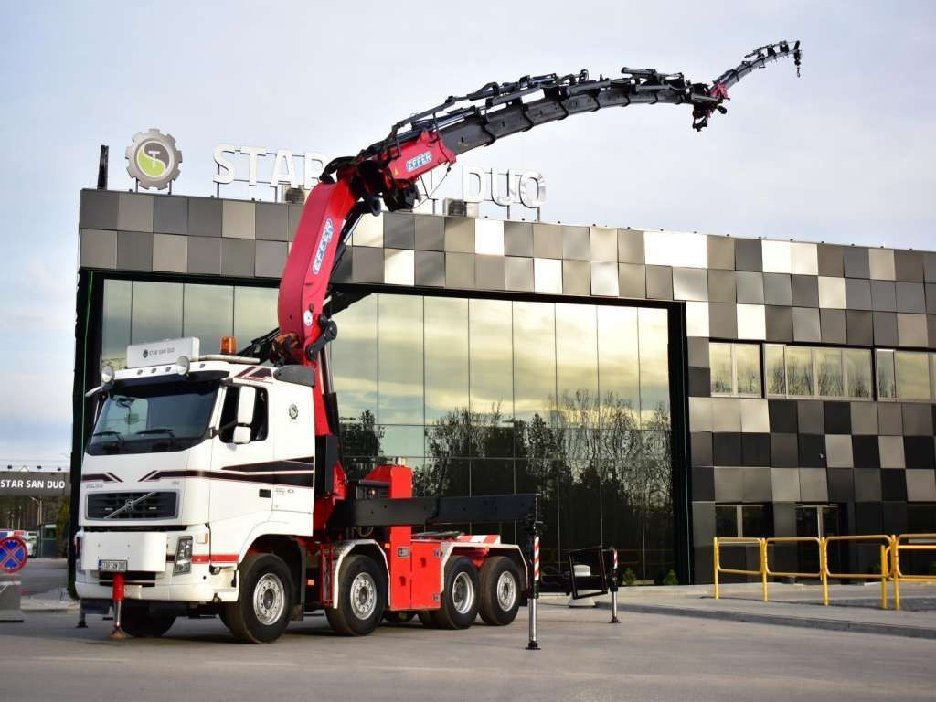 Volvo FH 520 8x2 EFFER 850 Fly Jib Winch 5th - Camión grúa, Cabeza tractora: foto 5 Volvo FH 520 8x2 EFFER 850 Fly Jib Winch 5th - Camión grúa, Cabeza tractora: foto 5