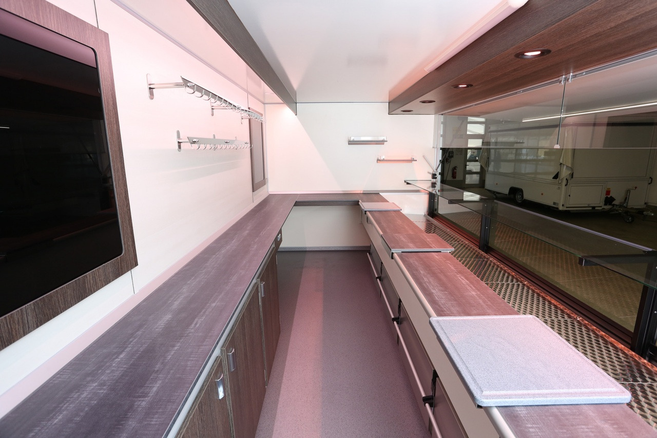 Wochenmarktmobil BORCO HÖHNS - Camión tienda: foto 4 Wochenmarktmobil BORCO HÖHNS - Camión tienda: foto 4