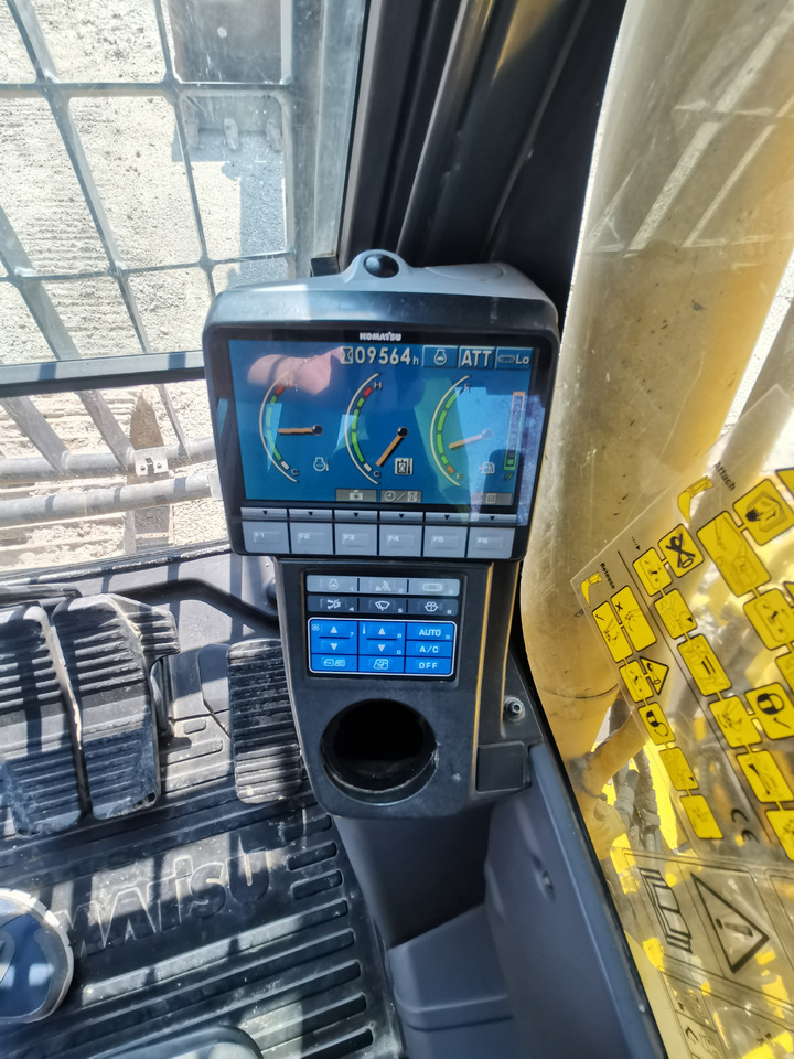 Excavadora KOMATSU PC210 LC - 8: foto 16