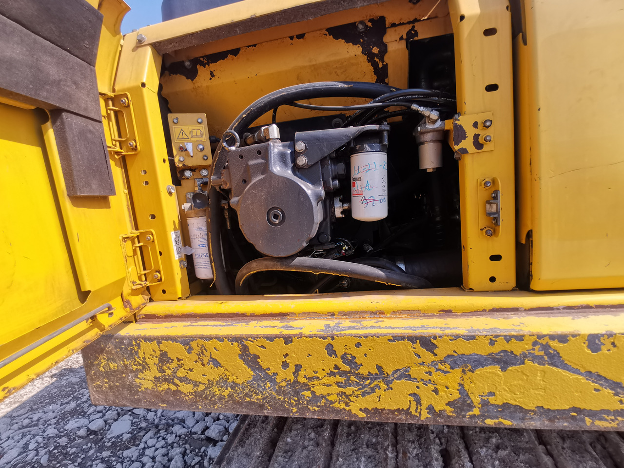 Excavadora KOMATSU PC210 LC - 8: foto 10