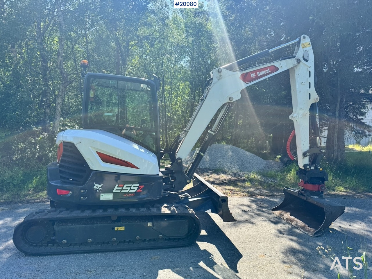 Bobcat E55Z Minigraver m/ Rototilt og 2 skuffer. 230 timer! - Miniexcavadora: foto 1 Bobcat E55Z Minigraver m/ Rototilt og 2 skuffer. 230 timer! - Miniexcavadora: foto 1