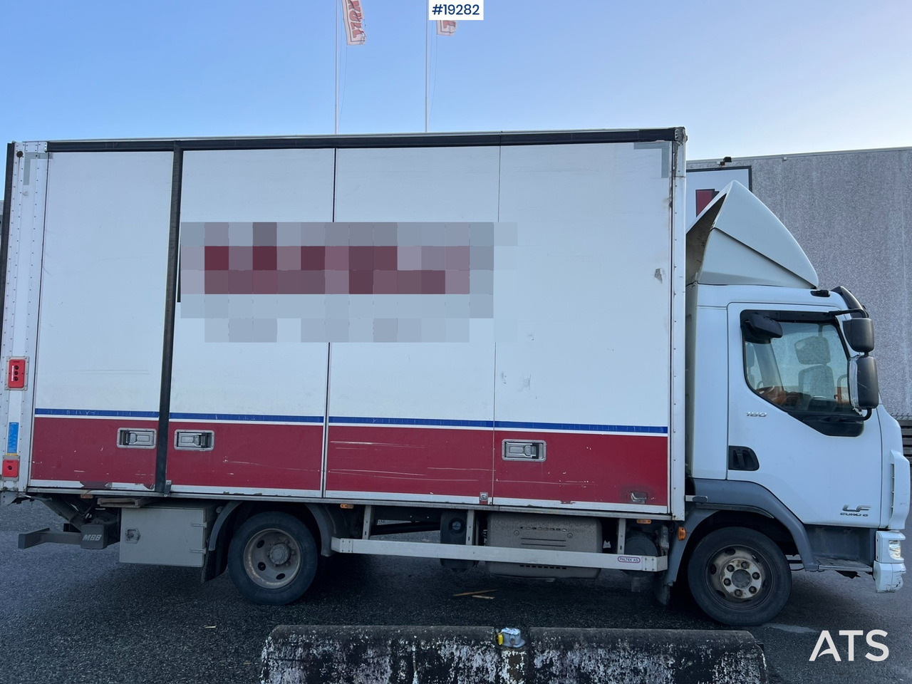 DAF LF 180 - Camión caja cerrada: foto 5 DAF LF 180 - Camión caja cerrada: foto 5