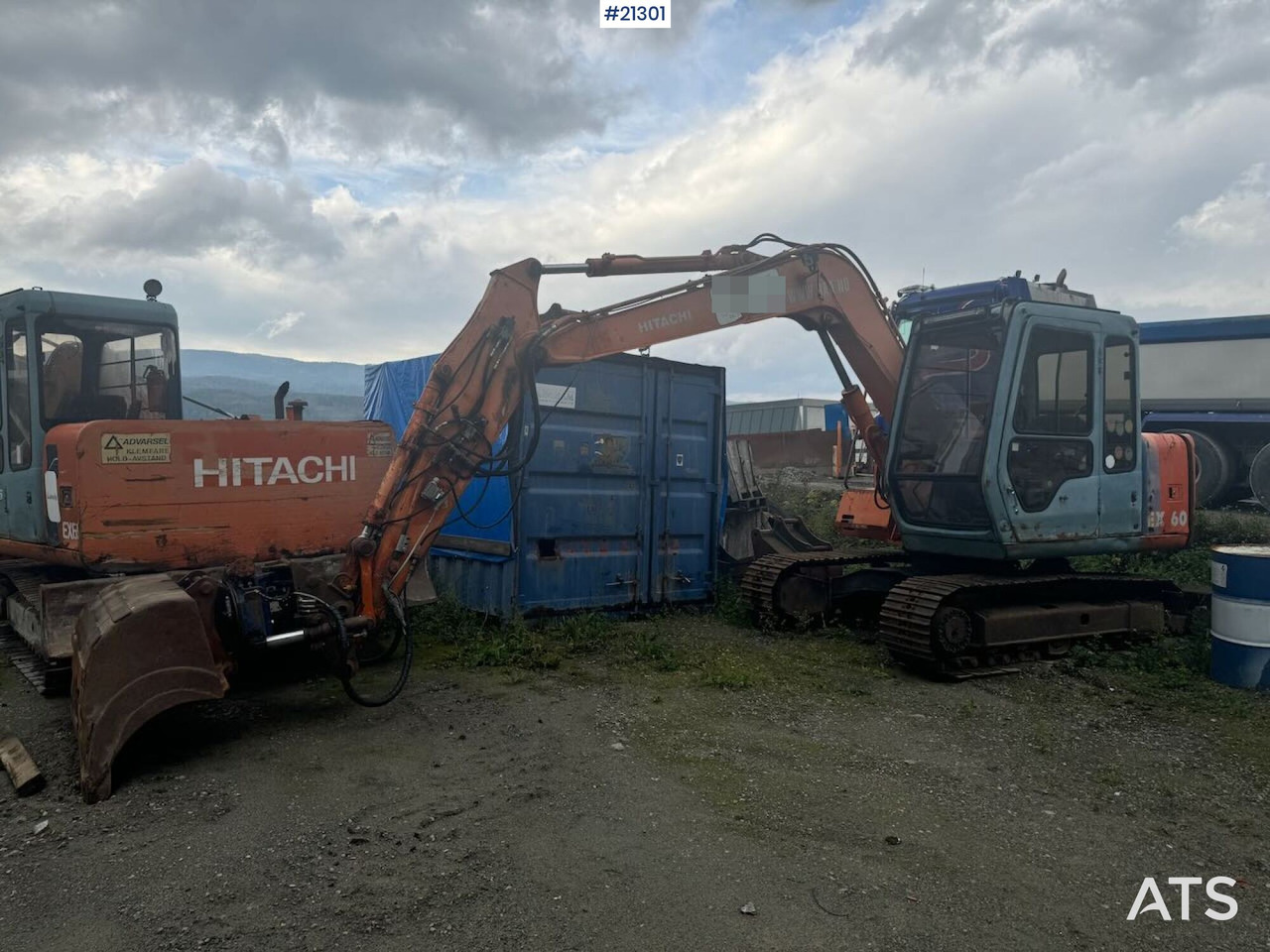 Hitachi EX60 - Excavadora de cadenas: foto 1 Hitachi EX60 - Excavadora de cadenas: foto 1