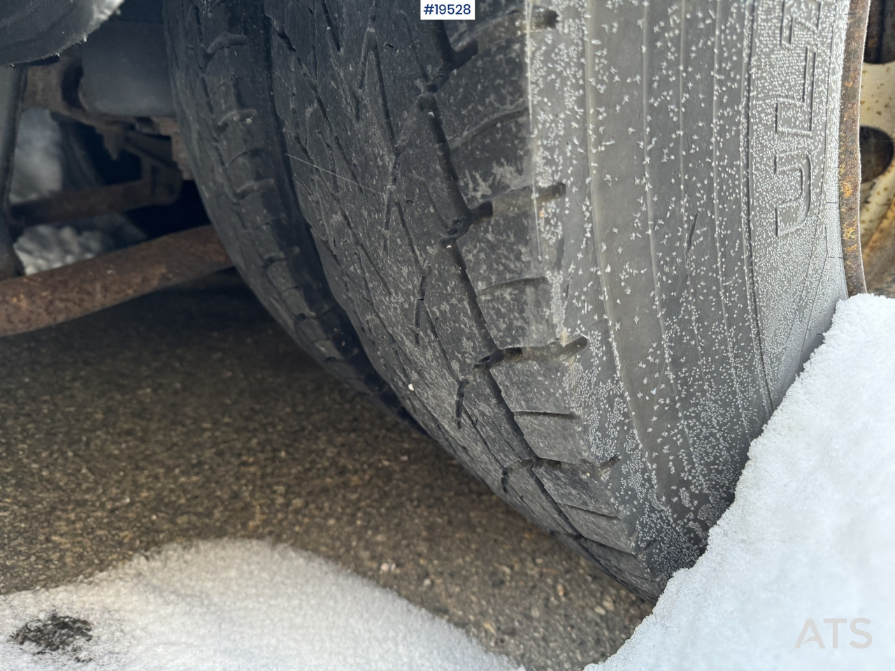 Camión caja cerrada Iveco 260S56: foto 9