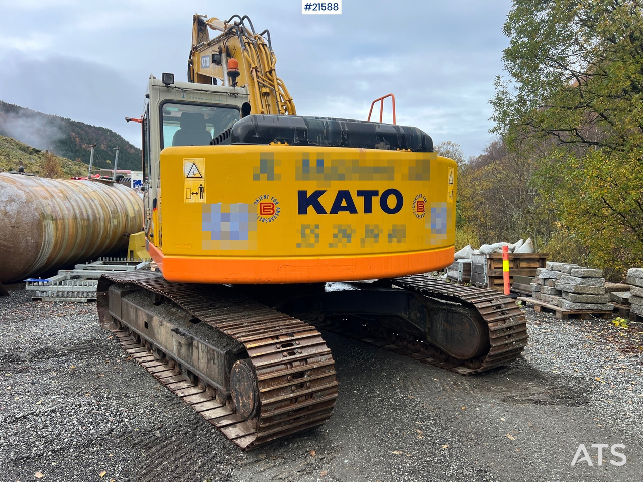 Kato HD 823 MR gravemaskin m/ rototilt, pusseskuff, atlas Copco kompressor , tamrock boretårn, skuffe m/klype, tannskuffe m/ skjær,smalskuffe, hydraulisk soldeskuffe og pigg - Excavadora de cadenas: foto 3 Kato HD 823 MR gravemaskin m/ rototilt, pusseskuff, atlas Copco kompressor , tamrock boretårn, skuffe m/klype, tannskuffe m/ skjær,smalskuffe, hydraulisk soldeskuffe og pigg - Excavadora de cadenas: foto 3