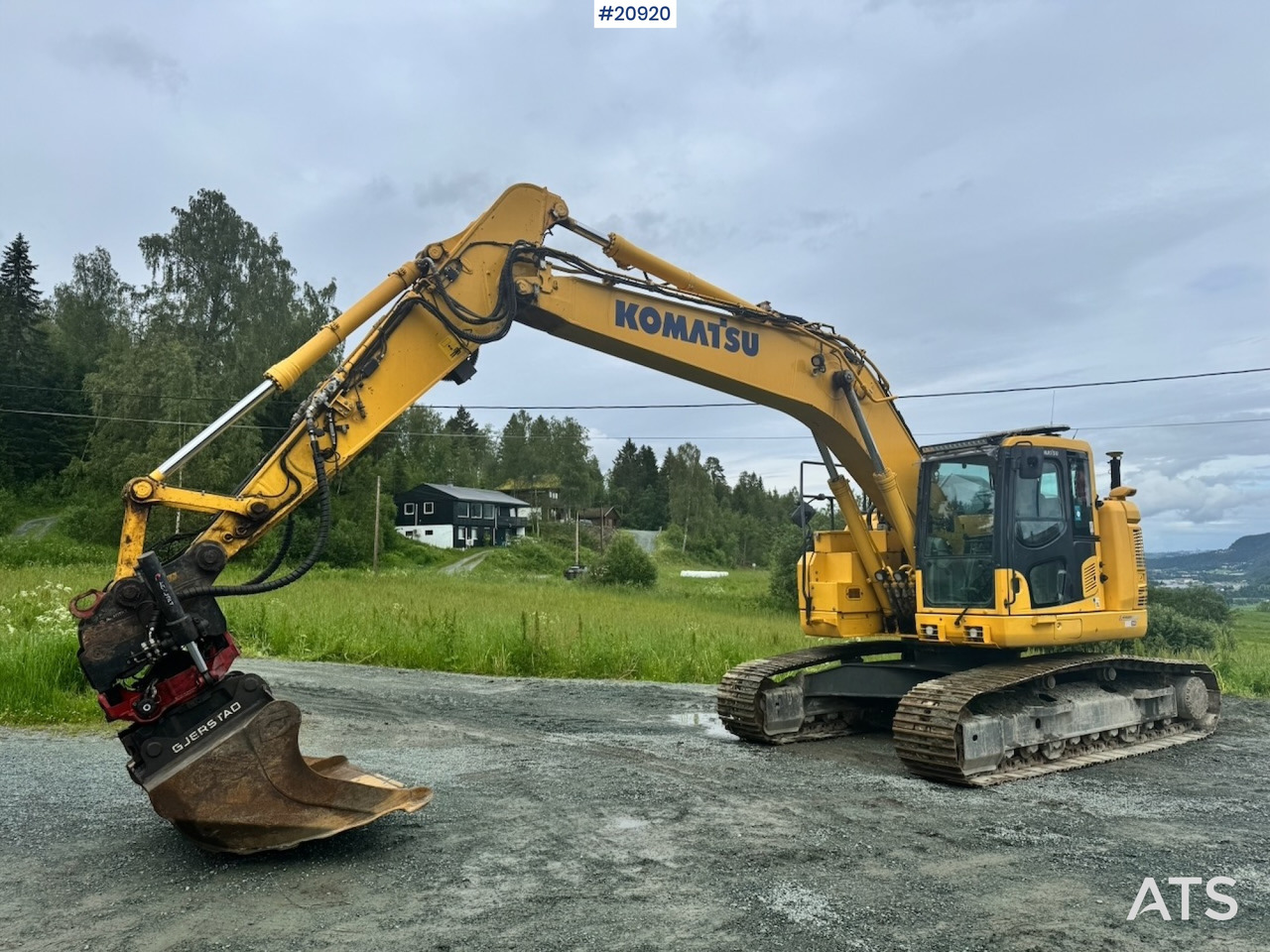 Komatsu PC229USLC-11 - Excavadora de cadenas: foto 1 Komatsu PC229USLC-11 - Excavadora de cadenas: foto 1